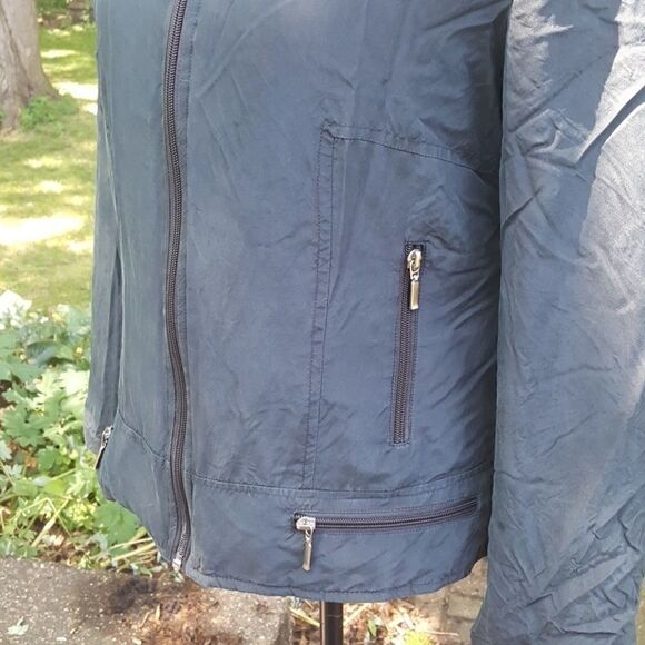 Bobby Chan | Silk Jacket - Picture 3 of 7